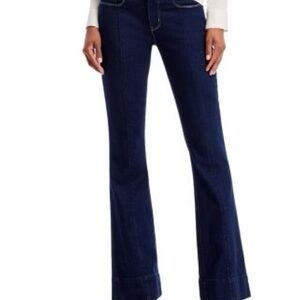 L'AGENCE Low Rise Seamed Flare Jeans. Size  28